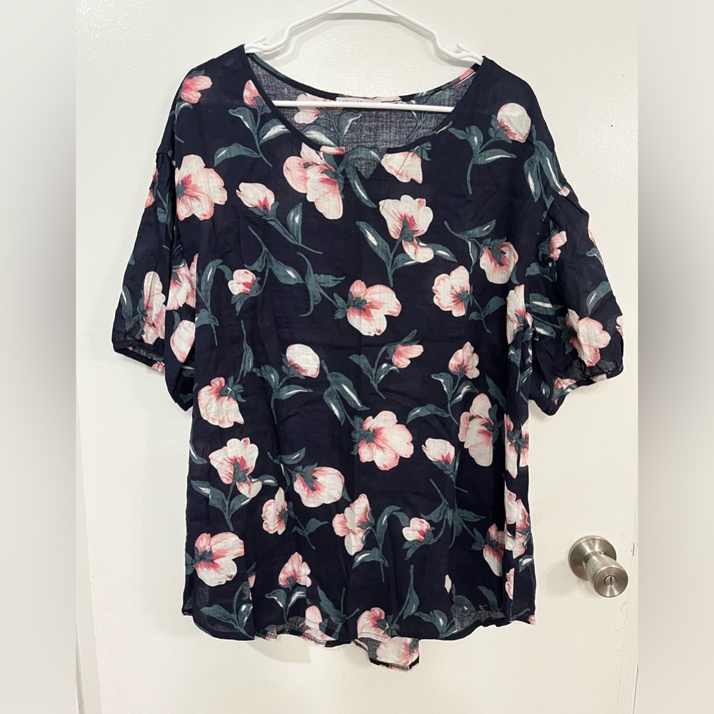 Cellabie Floral Print Short Sleeve Top, size 2X